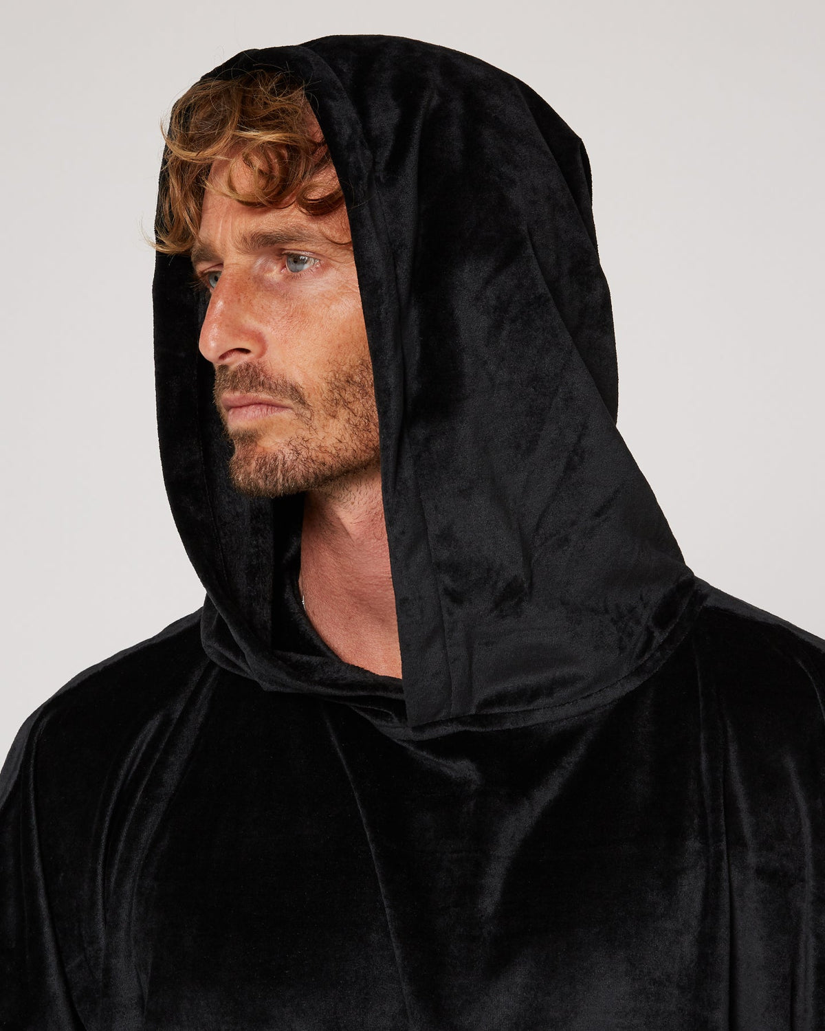 Follow Corp Towlie - Black, in use