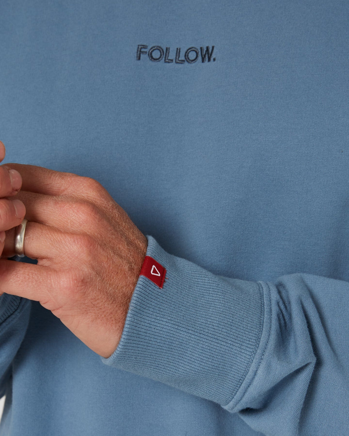 Follow Couch Crew 2 - Alloy, lifestyle