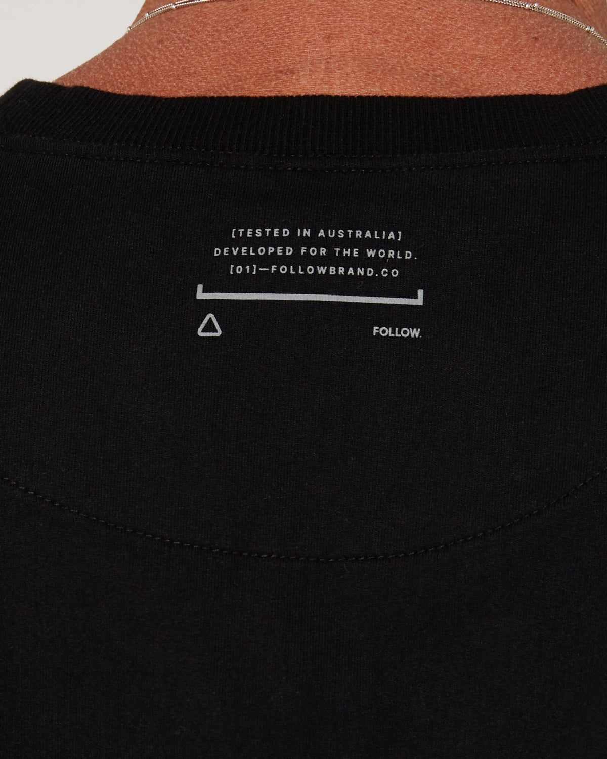 Follow Couch Crew 2 - Black, on water