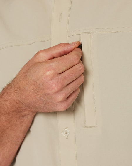 Follow Travel Shirt S/S - Cream, detail