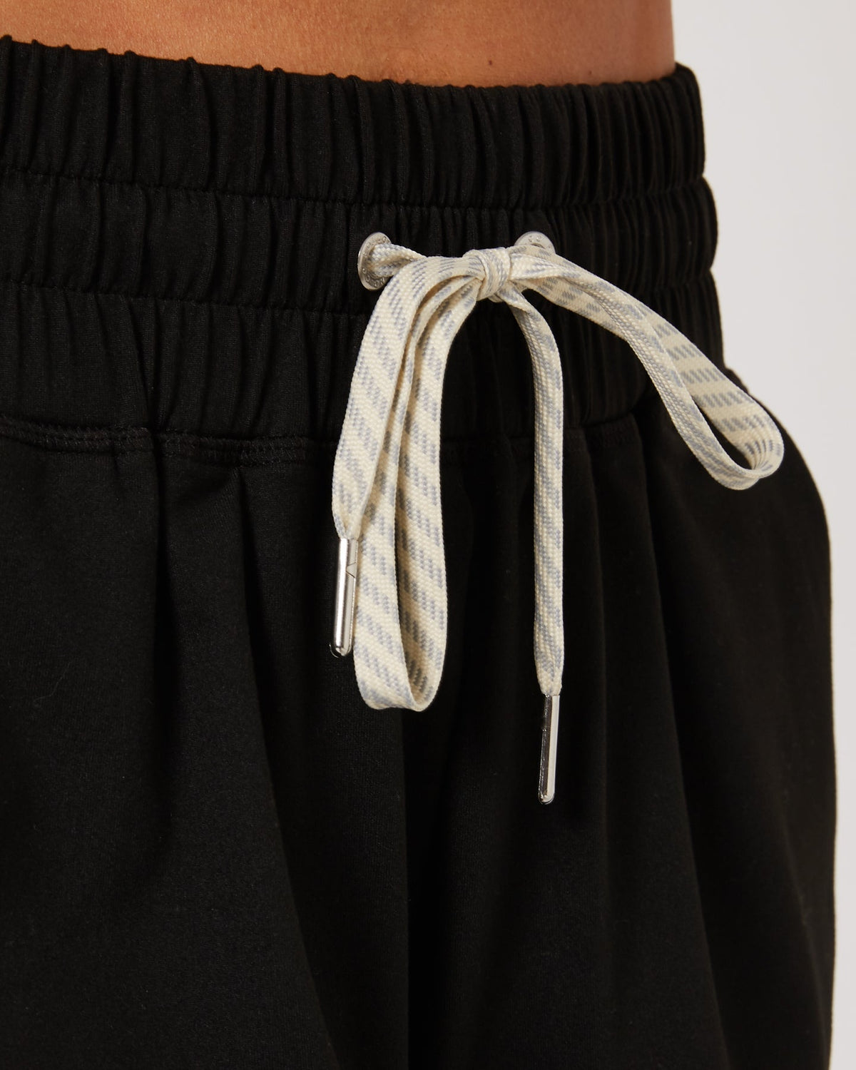 Follow Serena Shorts - Black, lifestyle