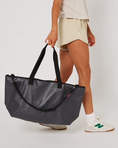 Follow Serena Shorts - Sand, action
