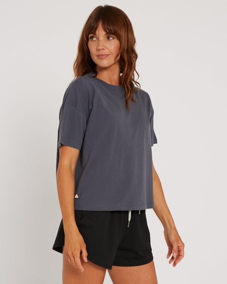 Follow Rhea Oversized Tee - Charcoal, detail