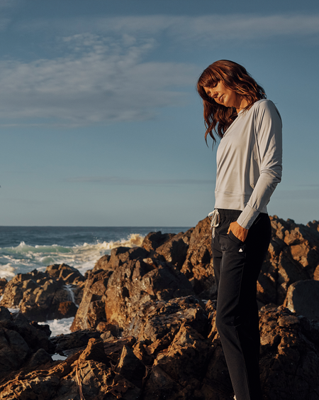 Follow Elara Sun Tee L/S - Light Grey, rear view