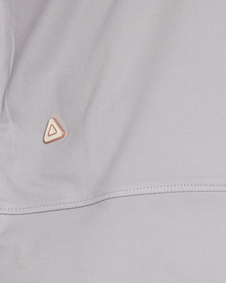 Follow Elara Sun Tee L/S - Light Grey, action