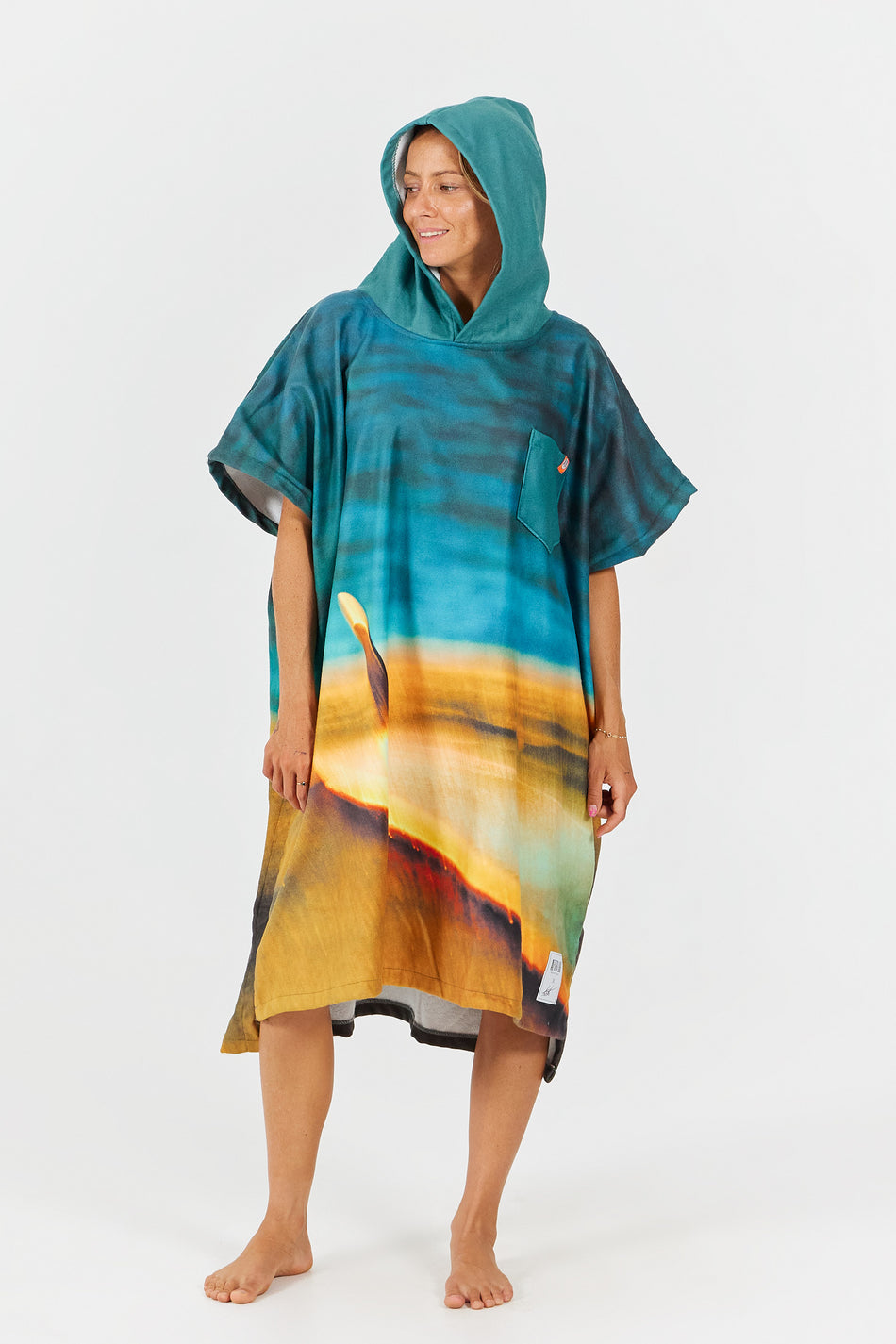 Artist'S Series Poncho - Arto Saari - Longboard